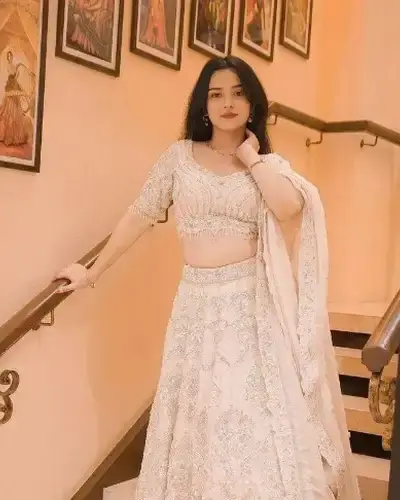 Escort Baruni